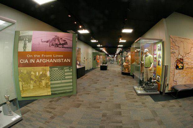 Ghé thăm bảo tàng CIA đáng kinh ngạc ở Mỹ
