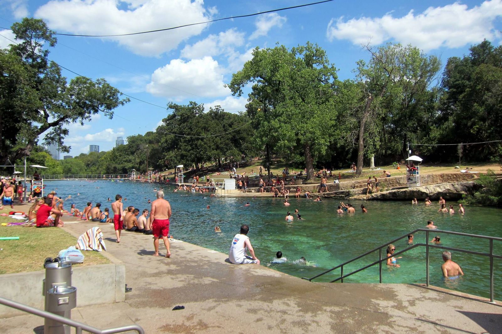 Vé máy bay đi Austin giá rẻ