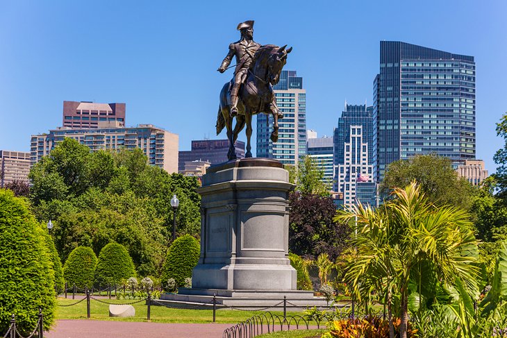 Đài tưởng niệm George Washington ở Boston Common